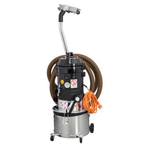 Dustcontrol exhibits powerful DC 1800 at The Guild of Master Chimney Sweeps’ premier trade event